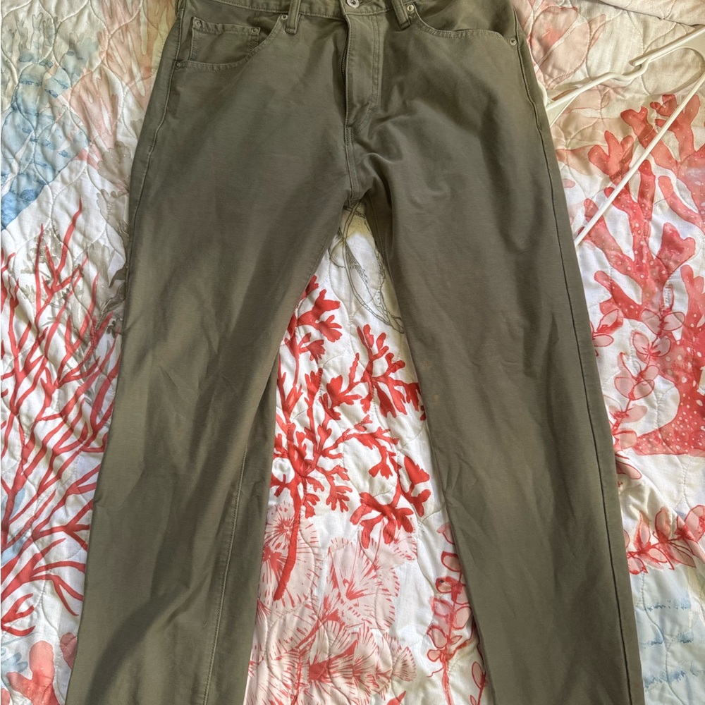 Dockers Men's Khaki Chinos